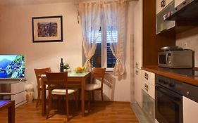 Cozy, adorable apartment ELIZABETA