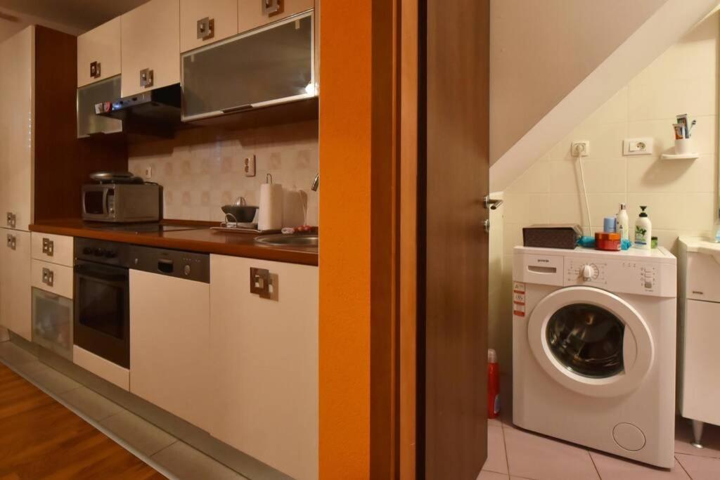 Cozy, adorable apartment ELIZABETA Split Exterior foto