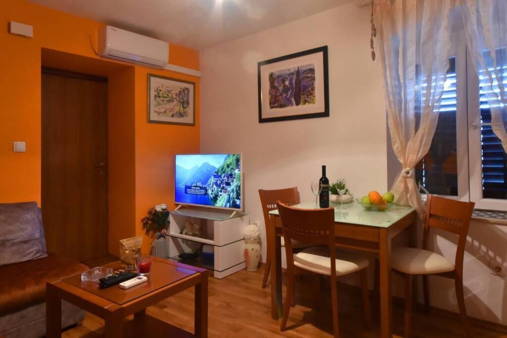 Cozy, adorable apartment ELIZABETA Split Exterior foto